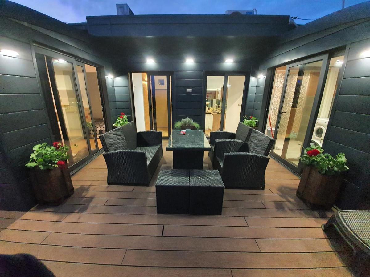 Penthouse Lux Apartment เบลเกรด ภายนอก รูปภาพ